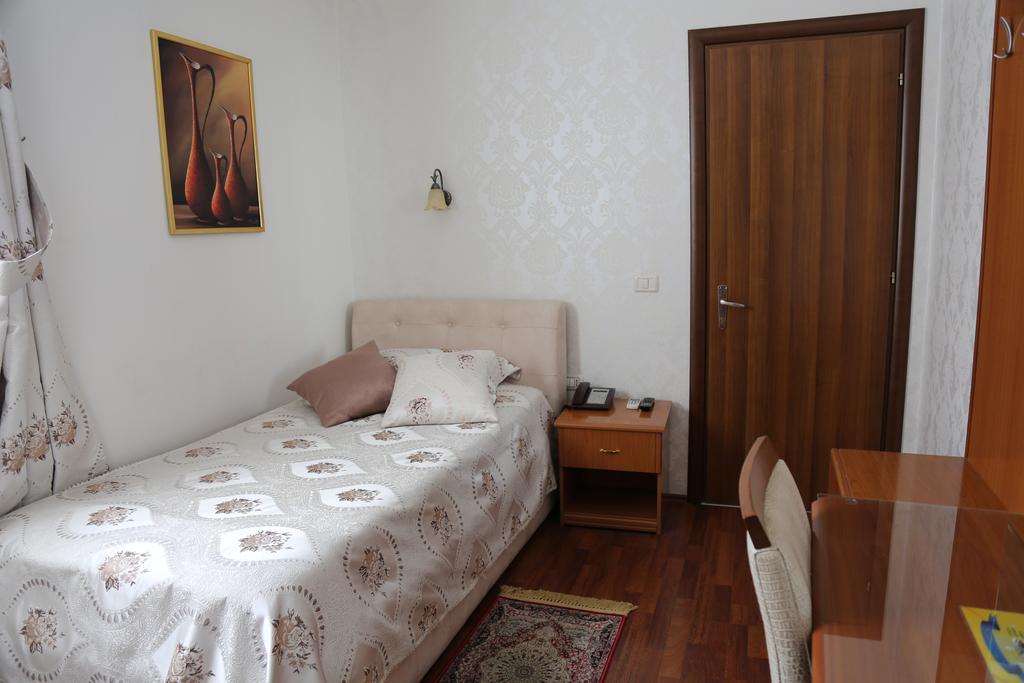 Hotel Villa Tafaj Tiranë Luaran gambar