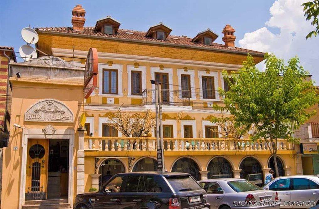 Hotel Villa Tafaj Tiranë Luaran gambar