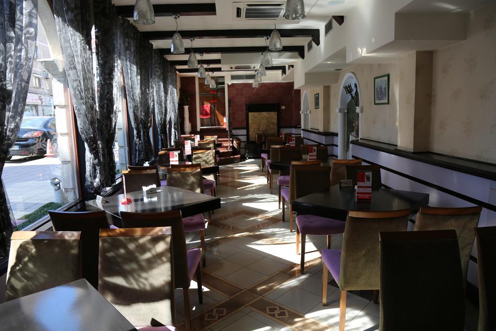 Hotel Villa Tafaj Tiranë Luaran gambar