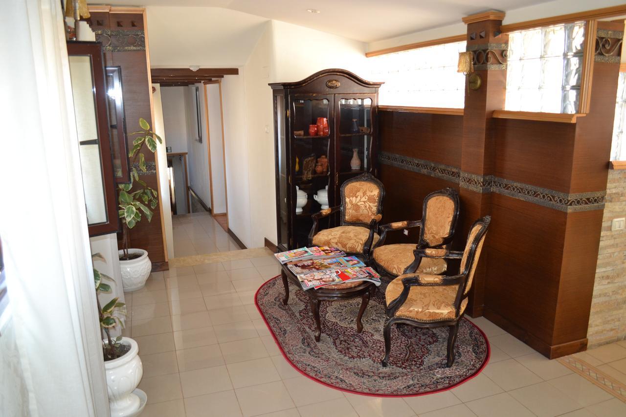 Hotel Villa Tafaj Tiranë Luaran gambar